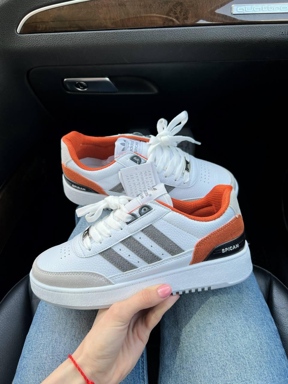 Стильні кольорові жіночі кросівки Adidas Spican White/Orange. Кросівки жіночі білі Адідас Спікан