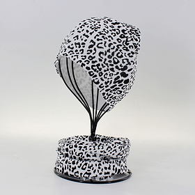 Π’ΡΠΈΠΊΠΎΡΠ°ΠΆΠ½ΠΈΠΉ ΠΊΠΎΠΌΠΏΠ»Π΅ΠΊΡ: Π΄ΠΈΡΡΡΠ° ΡΠ°ΠΏΠΊΠ° Ρ ΡΠ°ΡΡ-Ρ
ΠΎΠΌΡΡ