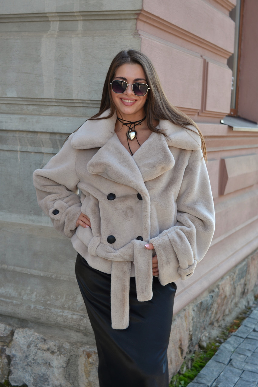 Стильна жіноча коротка шубка з еко-хутра під кролика, фото 1