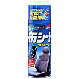 Пінний антисептичний очисник килимів та тканини у спреї зі щіткою Soft99 Fabric Seat Cleaner 420мл