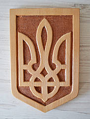 Герб України дерев'яний настінний світло коричневий 20.5*13.5см