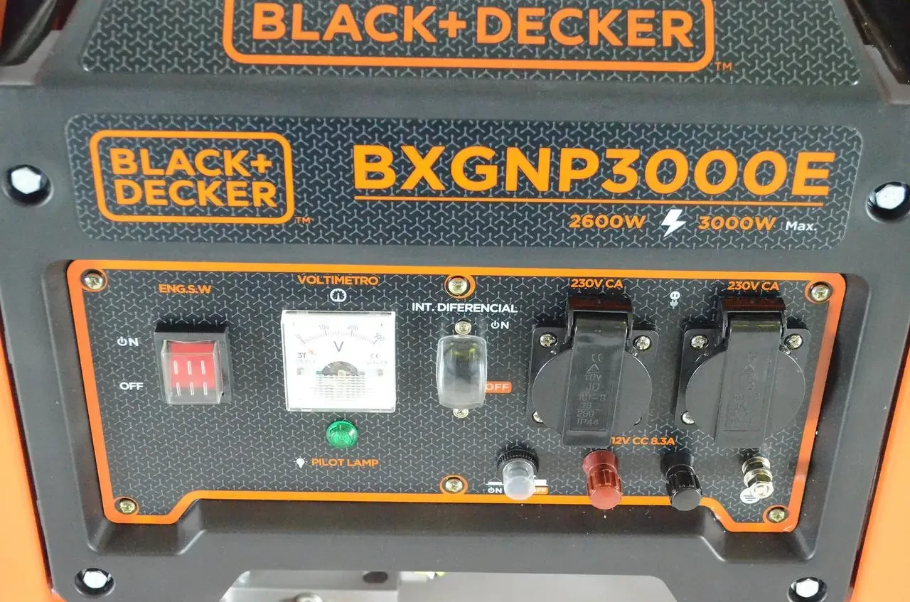 Бензиновый однофазный генератор Black+Decker BXGNP3000E 2,6 kW AVR - фото 9 - id-p1936364201
