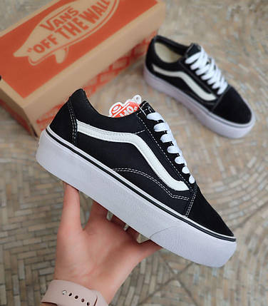 Кросівки жіночі Чорно-білі кеди Ванси на високій підошві Vans Old Skool Platform, фото 1