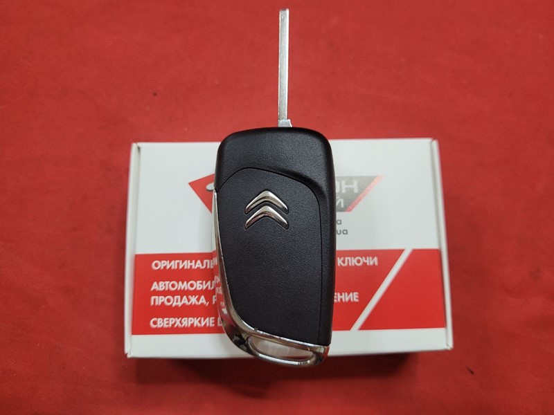 Ключ Citroen выкидной улучшенный корпус 3 кнопки + микрики 3 шт. + батарейка Renata CR1620 - фото 3 - id-p1936423056