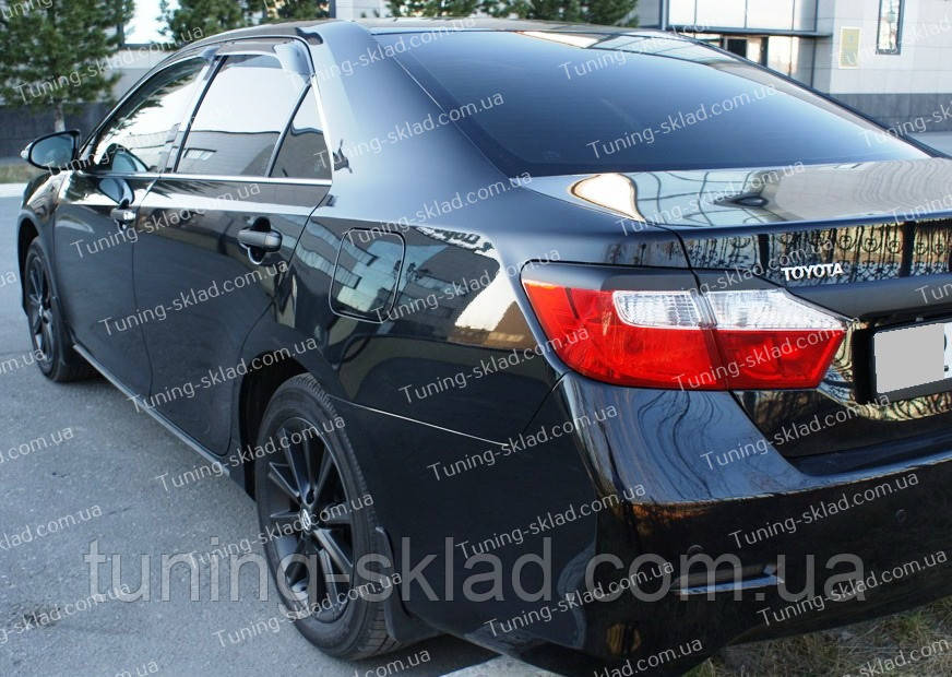 Вії на Toyota Camry V50 (накладки на задні фари Тойота Камрі 50), фото 1