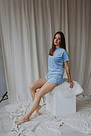 Короткая женская пижама из велюра размер M цвет голубой, комплект футболка и шорты для сна голубого цвета