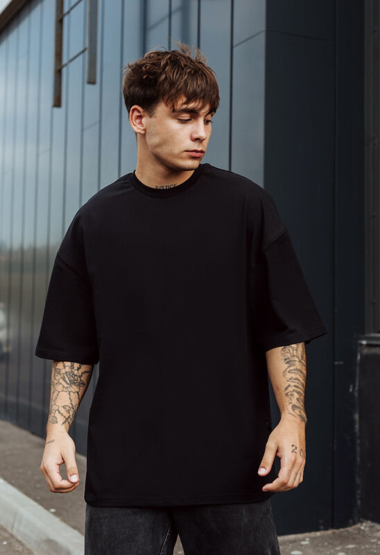Футболка оверсайз чорна Staff black oversize