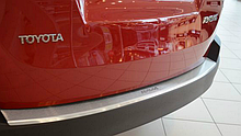 Накладка на бампер з загином Toyota RAV-4 IV 2013-