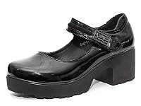 Женские черные туфли на тракторном каблуке липучка 39