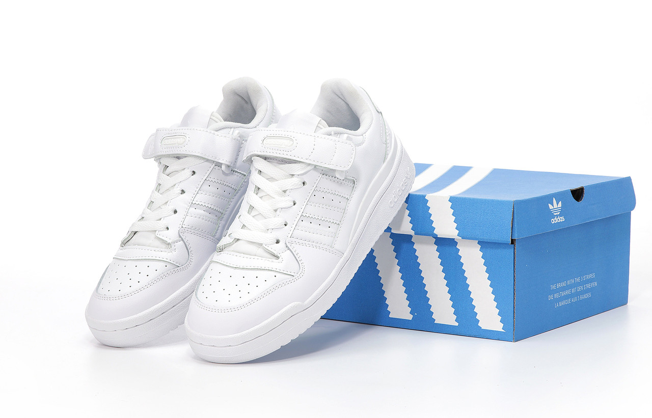 Кросівки жіночі модні білі Adidas Forum Low. Весняні чоловічі кросівки в білому кольорі Адидас Форум