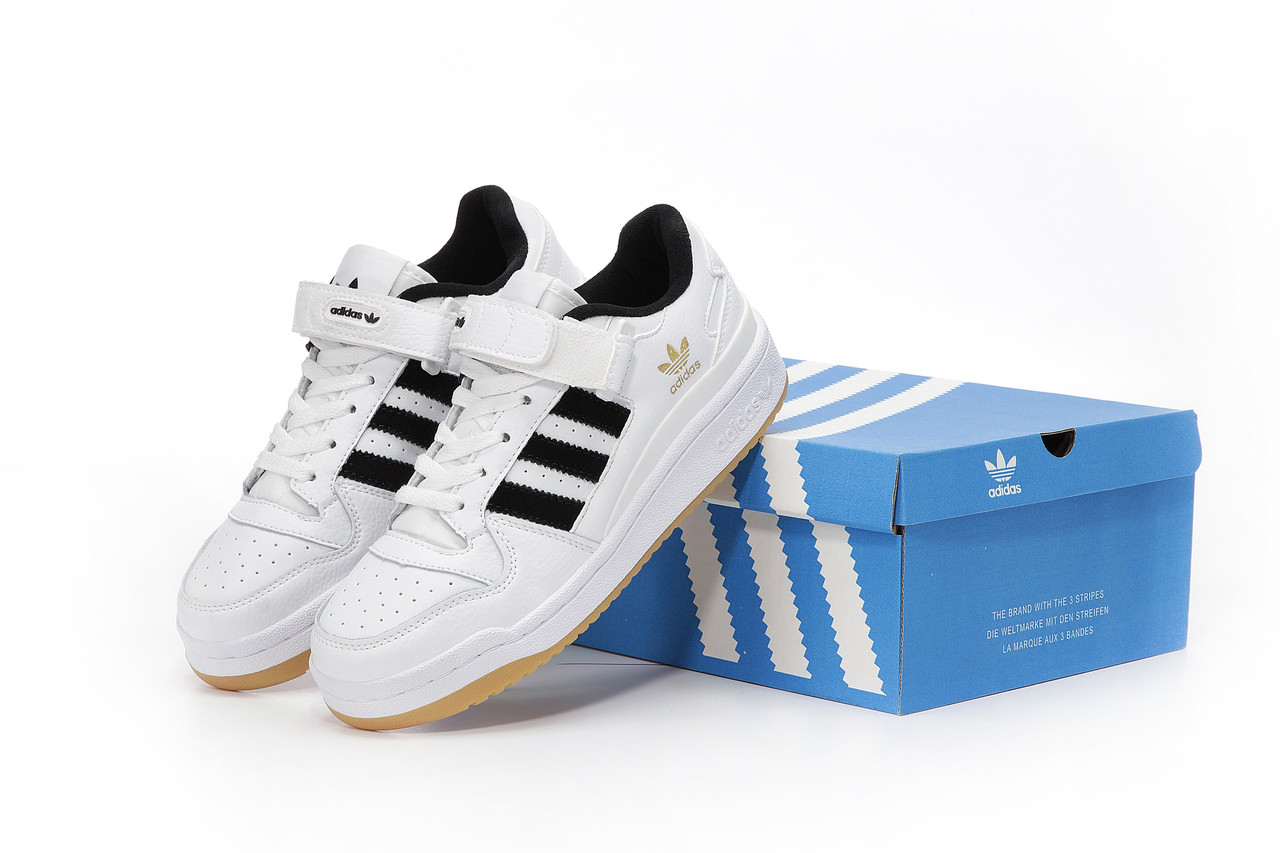 Кросівки жіночі модні білі Adidas Forum Low. Весняні кросівки жіночі білі з чорним Адідас Форум