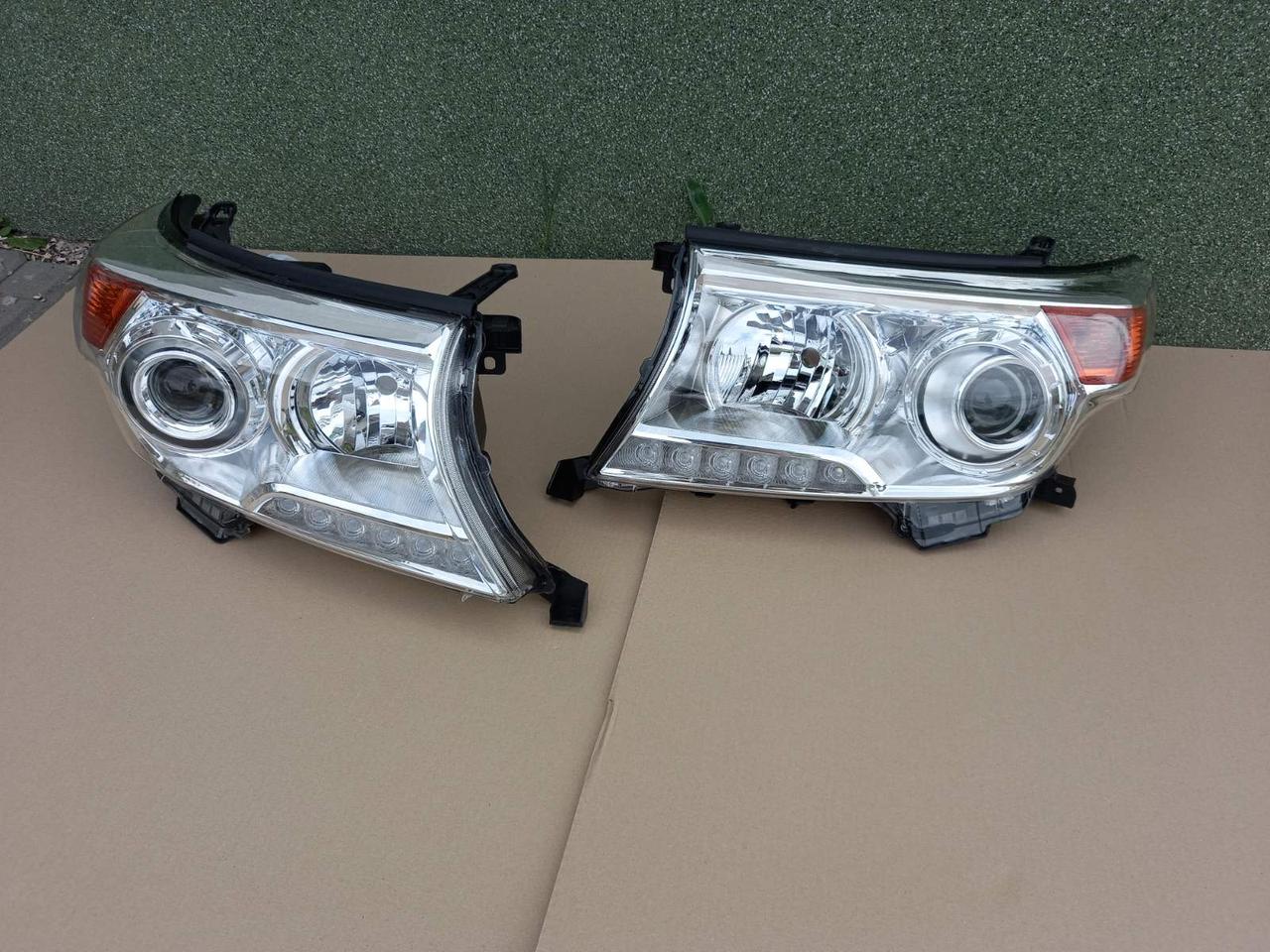 Передні фари Toyota Land Cruiser 200 Original Design рестайлінг
