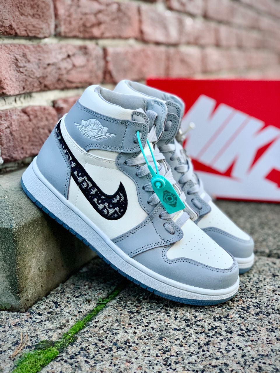 Кросівки чоловічі сірі Jordan Retro 1 x Dior (03002)