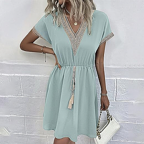 Плаття з мереживом