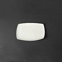 Белая прямоугольная тарелка 20х14 см.