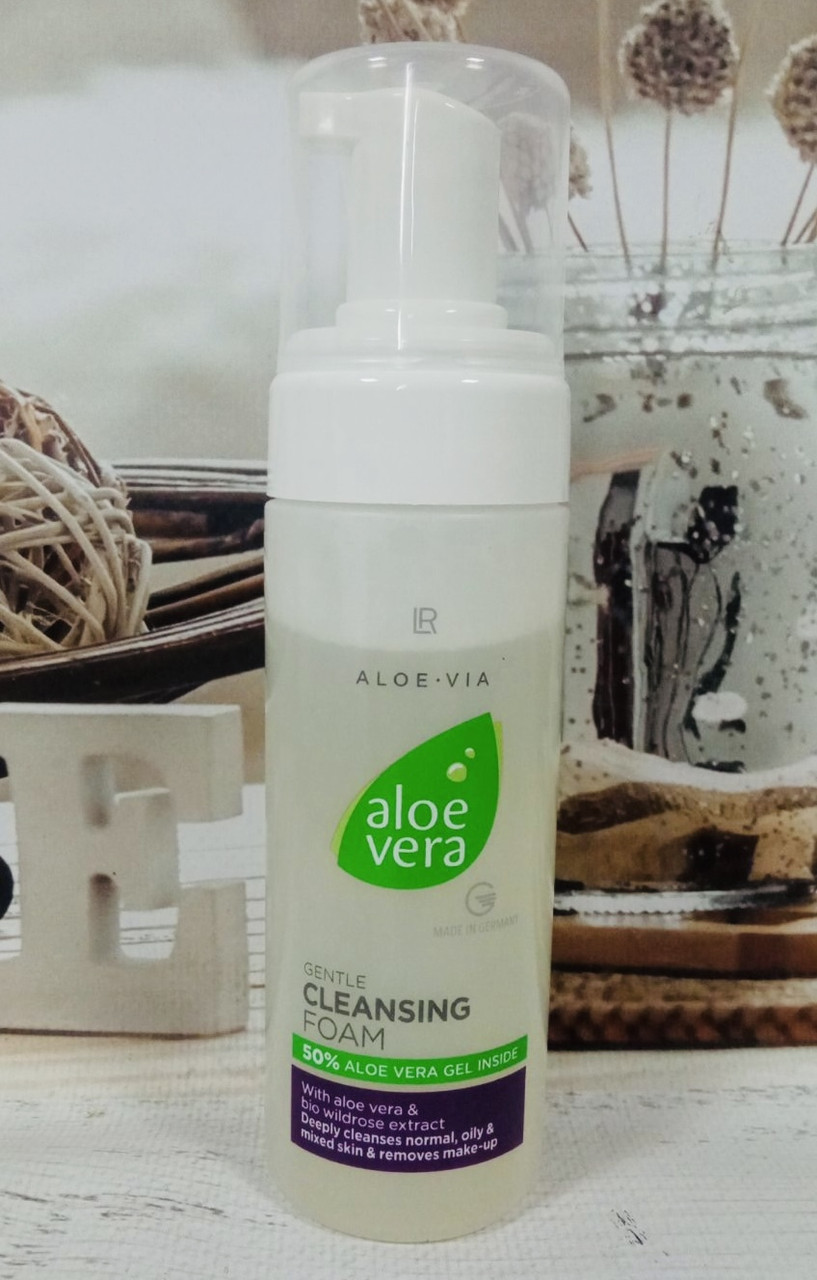 Очищаюча піна для шкіри обличчя LR Colours Cleansing Foam