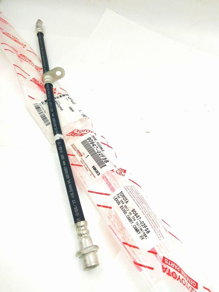 Оригінальний гальмівний шланг правий передній 90947-02F58 Камрі, Лексус ES