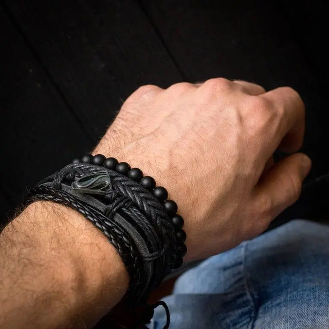 Чоловічий шкіряний браслет S-MAN