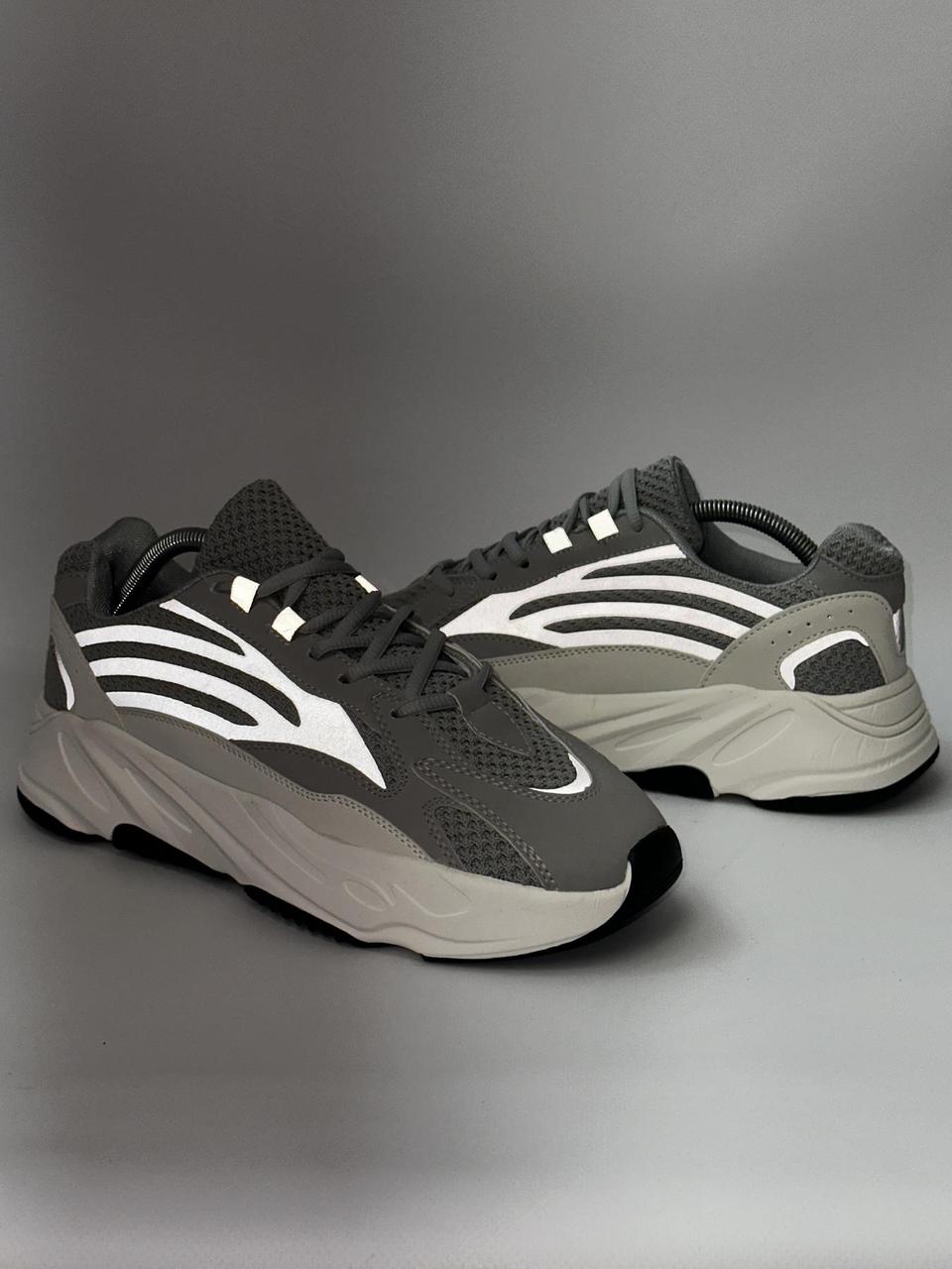 Yeezy boost cheap 700 static v2