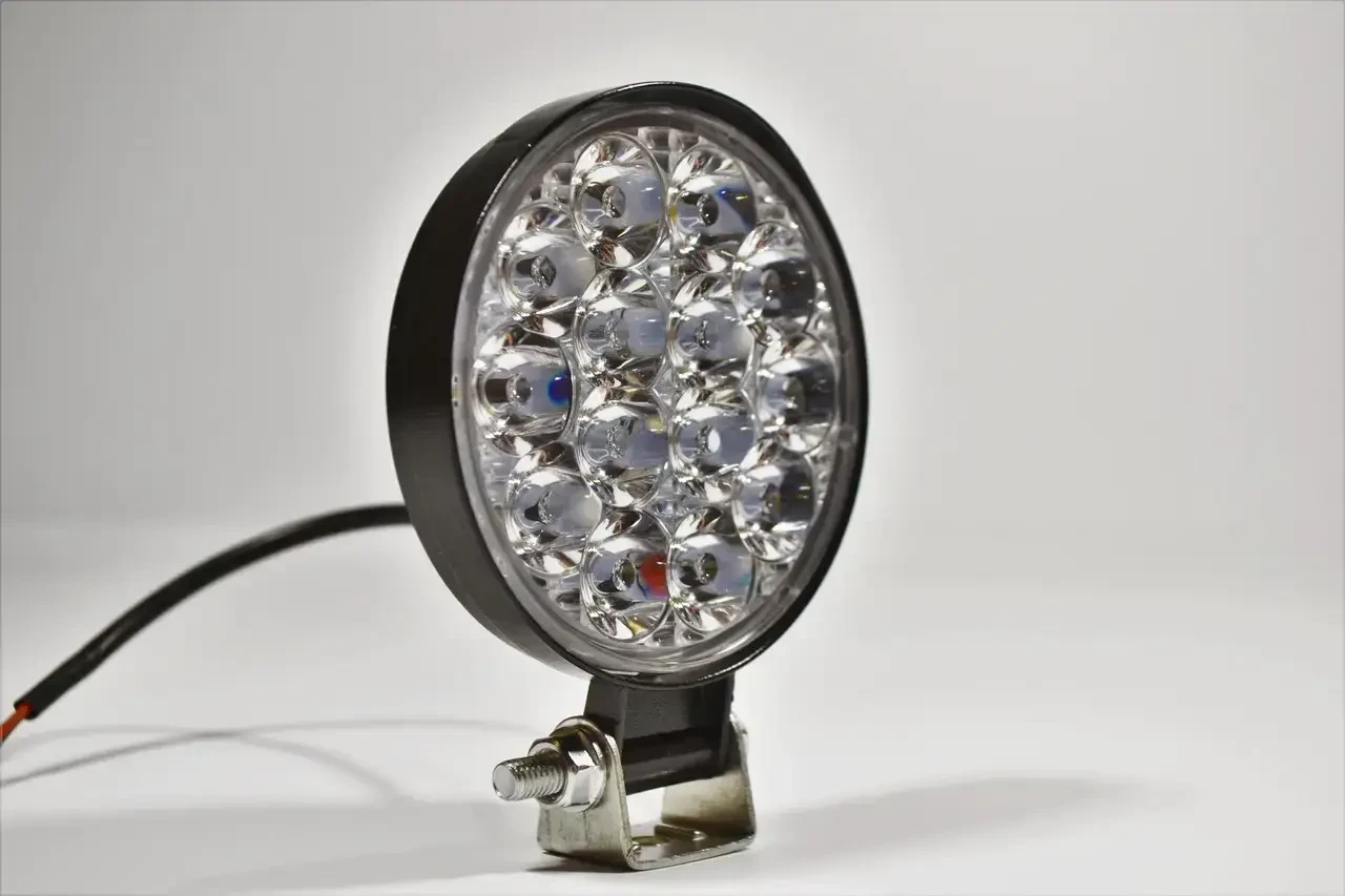 Світлодіодна LED-фара робоча 42 Вт, (3 Вт*14ламп) (20 мм)