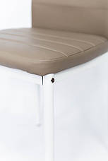 Стілець обідній м'який на металевих ніжках Ріо Мікс меблі, колір білий + сіробежевий шкірзам, фото 3