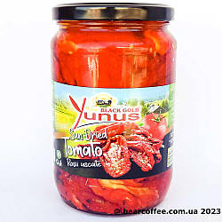 В'ялені помідори з спеціями в олії Yunus sun dried tomato 420 г Туреччина