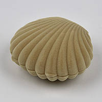 Футляр мушля бежева оксамит для ювелірних виробів під кільце, сережки, кулони та ланцюжки розмір 5,5Х6Х3,5 см