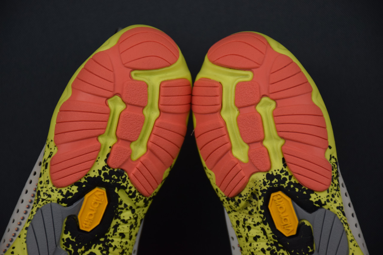 Vibram FiveFingers V Run . . 38