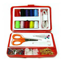 Швейний набір для шиття INSTA SEWING KIT, Червоний / Портативний дорожній швейний комплект з голками