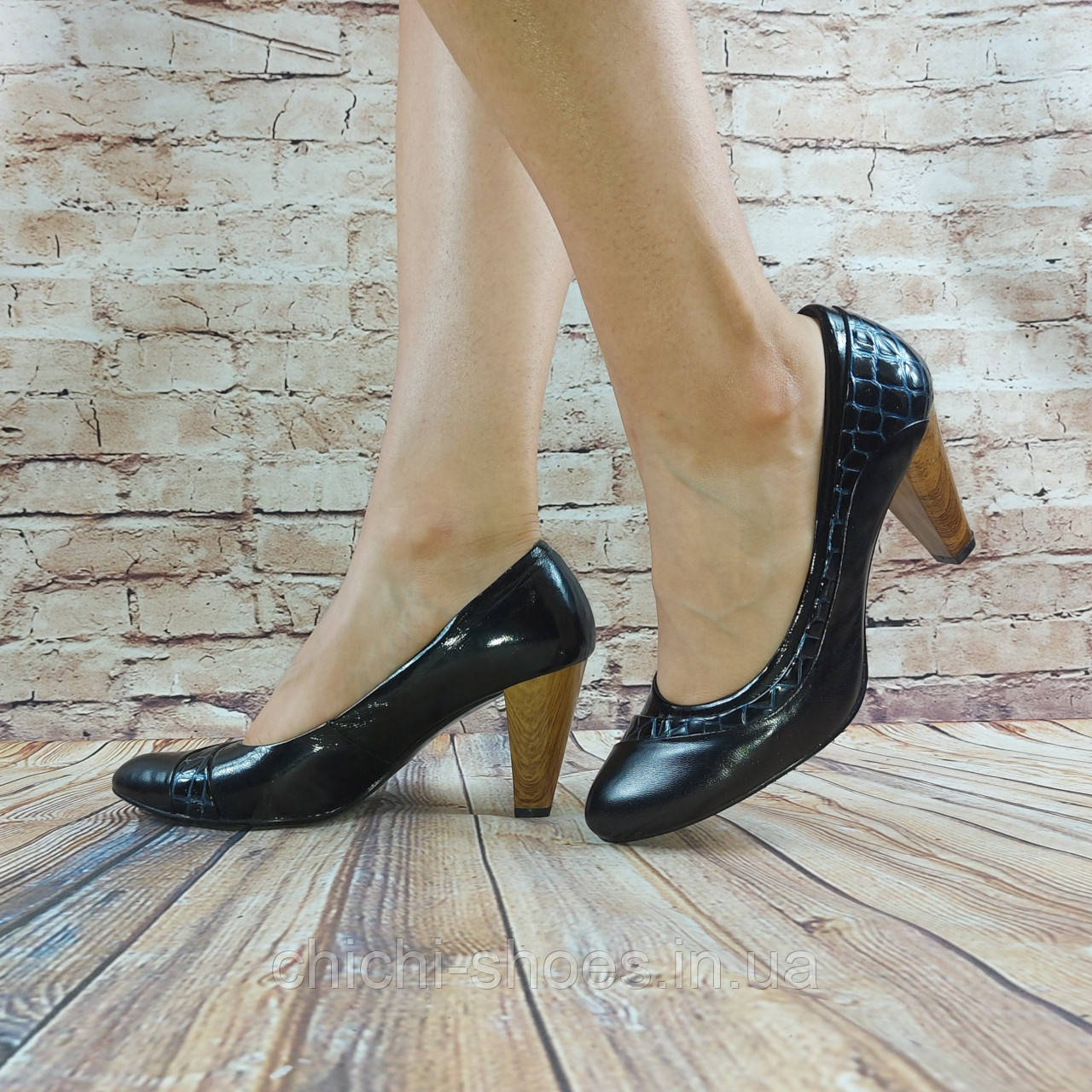Туфлі жіночі чорні шкіра Gotti 616, останній 40 розмір