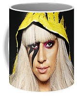 Кружка Lady Gaga Леди Гага желтый капюшон LG 02.03 "Ts"