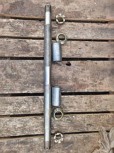 Ось задньої навіски МТЗ в зборі