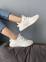 Женские кроссовки Adidas Yeezy 350 All White (белые) текстильные лёгкие кроссы для спортзала монохром S432