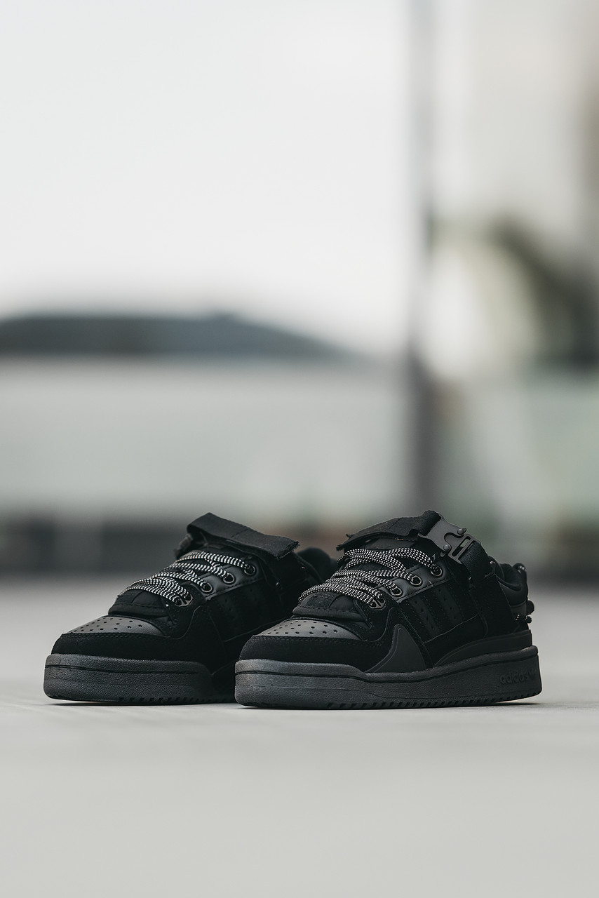 Класні кроси для чоловіків і жінок Adidas Forum Bad Bunny. Стильні унісекс кросівки Адідас Форум.