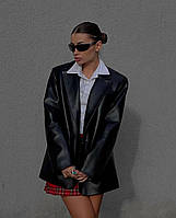 Женский кожаный,классический,удлиненный оверсайз черный пиджак,с плечиками,из матовой эко-кожи,с карманами