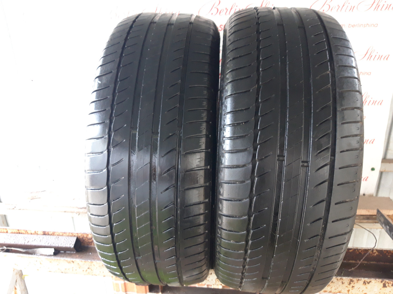 Пара літніх шин 235/55/17 Michelin Primacy HP,з Германії без пробігу по Україні