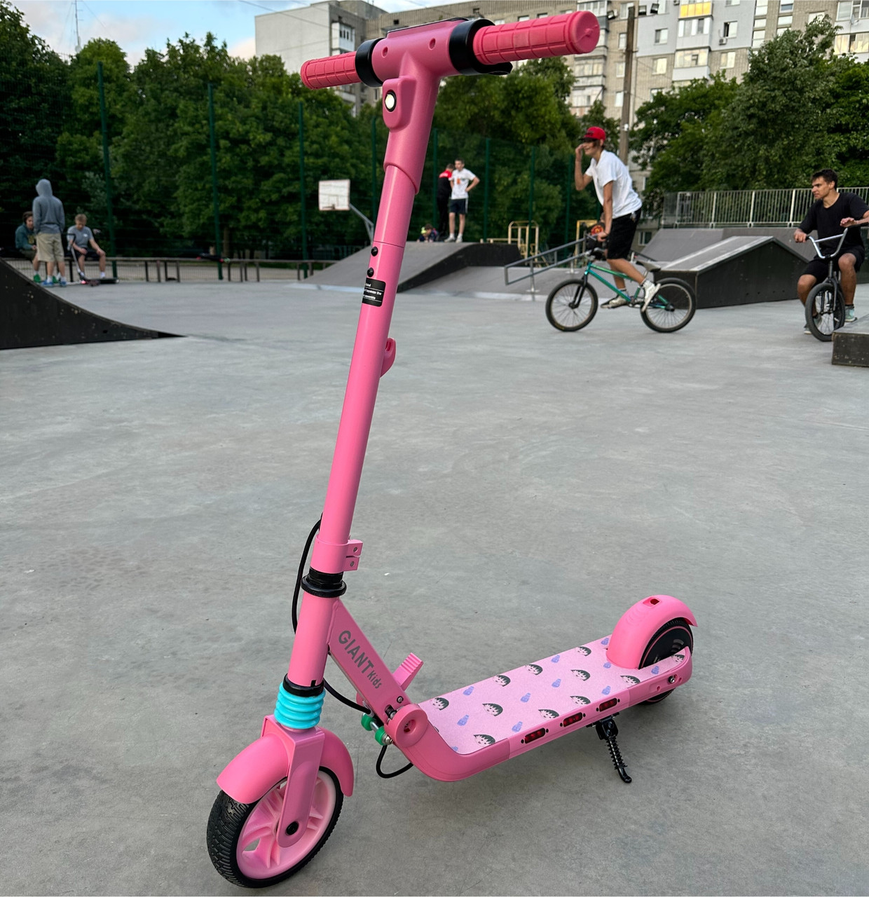Дитячий електросамокат GIANT Kids E10 PRO 4.4Ah Рожевий з LED - підсвіткою, фото 1
