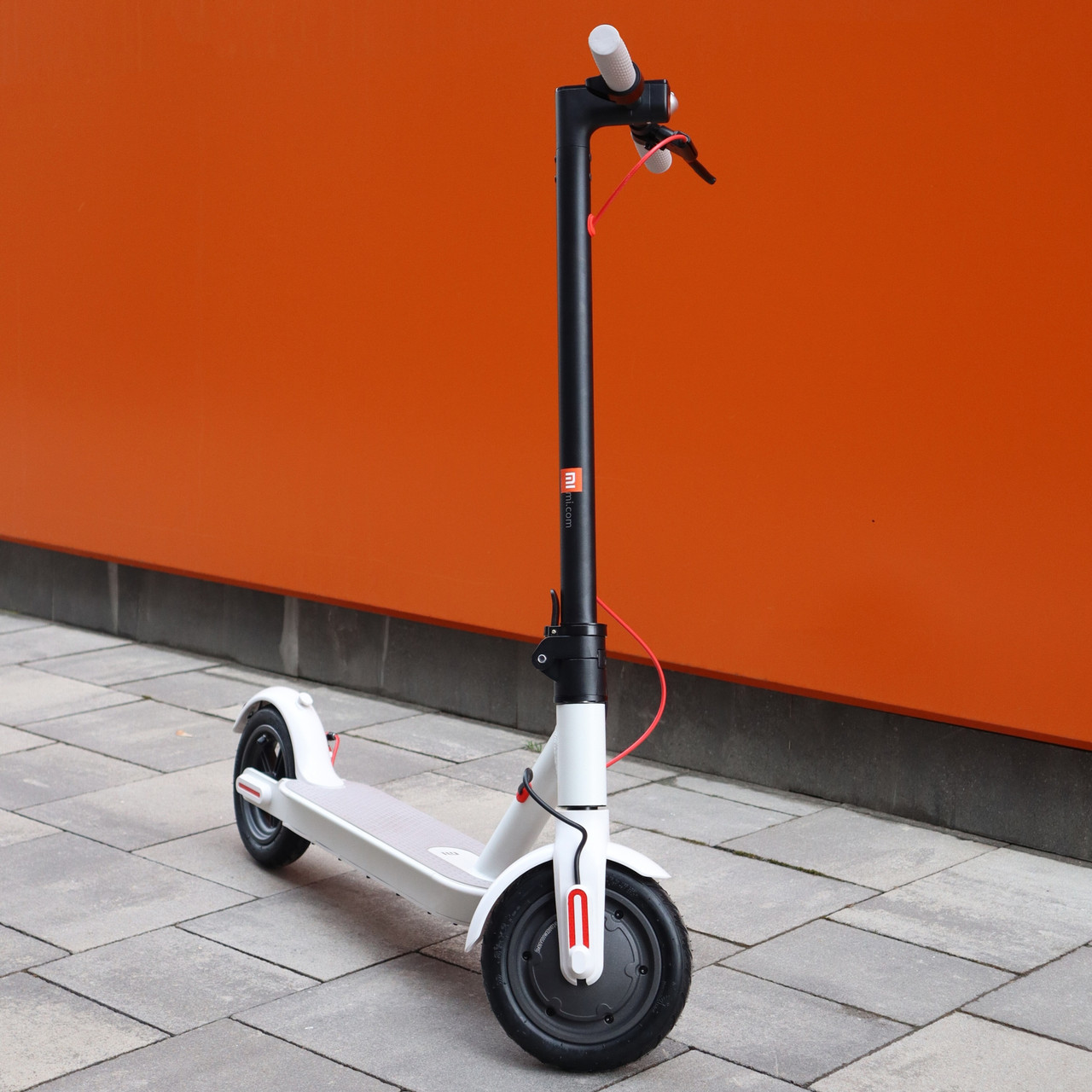 Електросамокат Mi Electric Scooter M365 PRO White