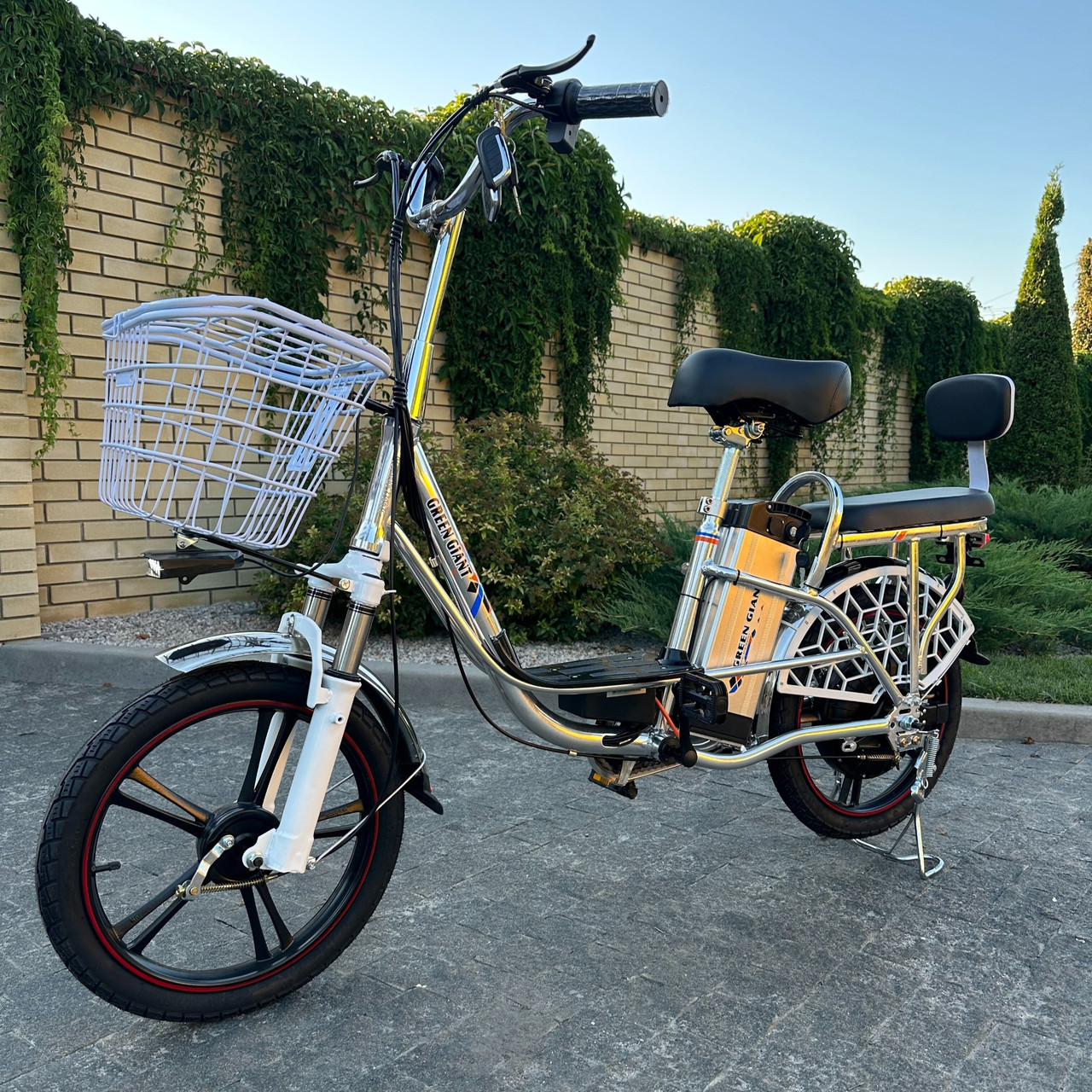 Електровелосипед GREEN GIANT U18 Eco (600W 48V 15 Аh) Хром