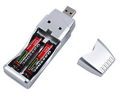 USB зарядний пристрій AA / AAA R3 R6