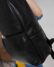 Міський рюкзак з глянцевої екошкіри чорного кольору із відділенням під ноутбук, фото 3
