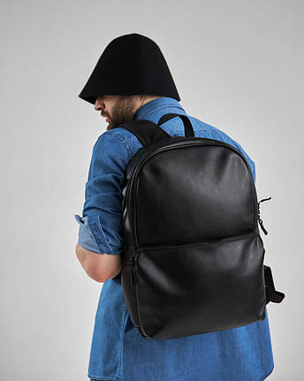 Міський рюкзак з глянцевої екошкіри чорного кольору із відділенням під ноутбук, фото 2