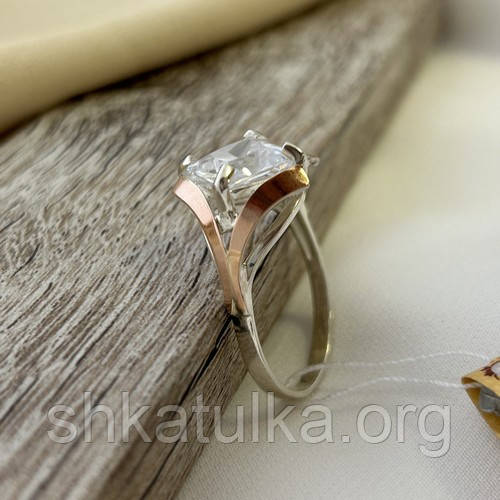 Кольцо из серебра с золотыми напайками и большим квадратным цирконом - фото 8 - id-p1940471486