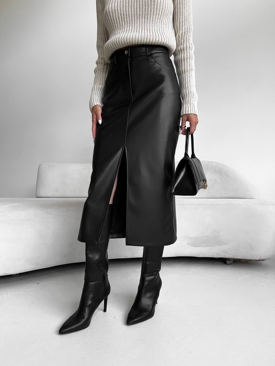 Спідниця з розрізом спереду з екошкіри довга міді чорна молочна, фото 1