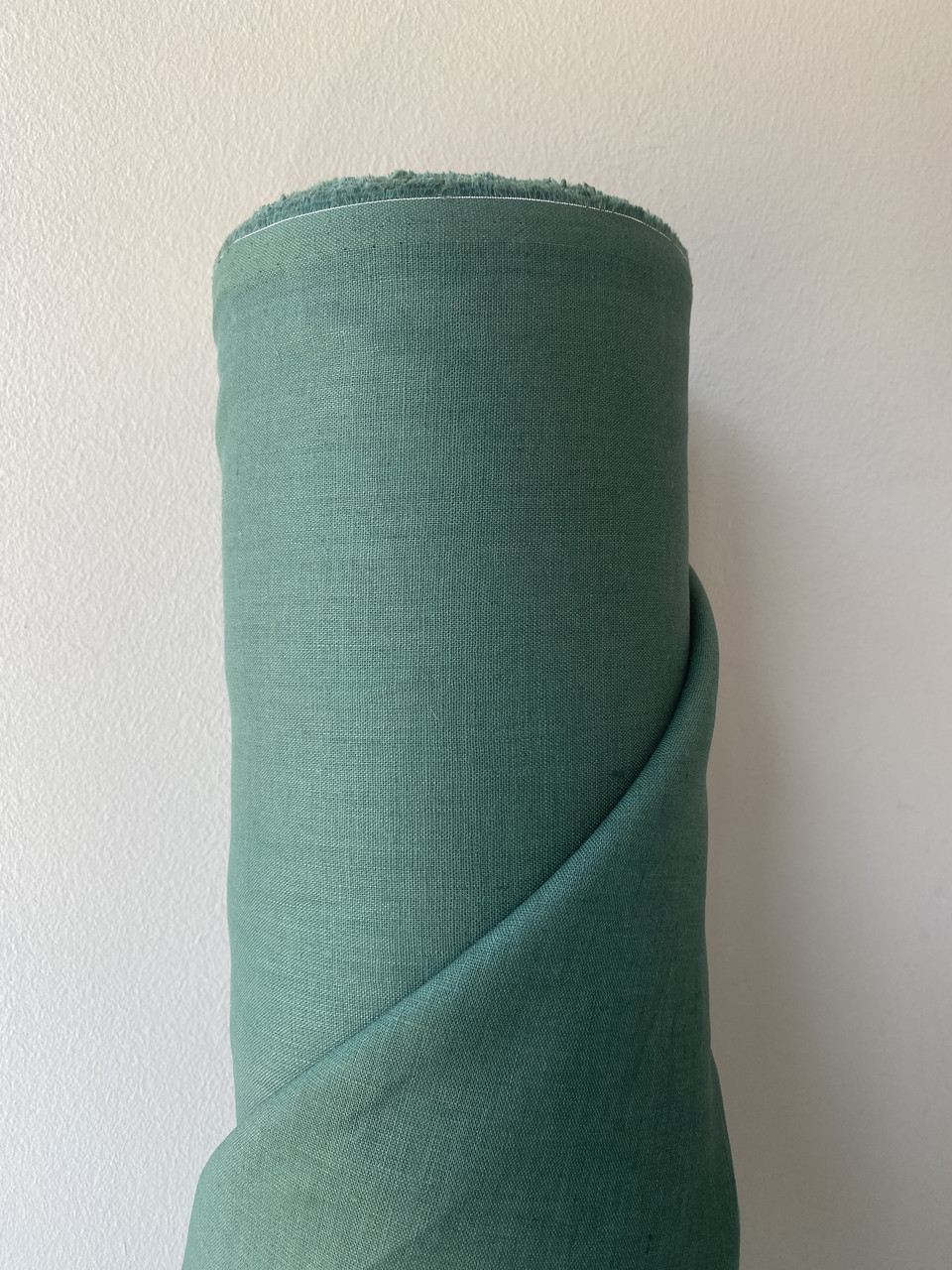 Зелена 100% лляна сорочково-платтєва тканина, колір 584/534