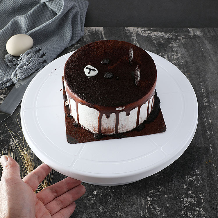 Тортівниця на ніжці поворотна 28 см, підставка для прикрашання та подачі торта обертова (білий)