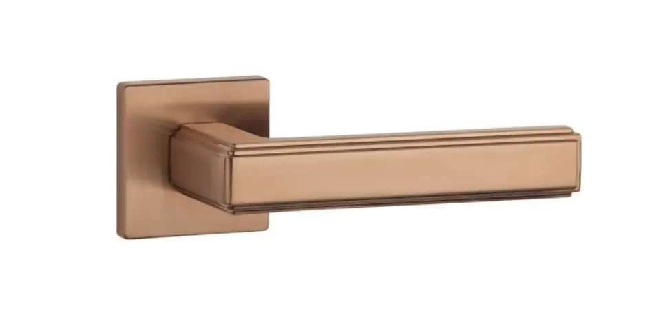 Ручка дверна APRILEAFLESIA Q 7S LG латунь полірована, фото 1