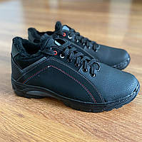 Чоловічі зимові кросівки чорні теплі хутряні прошиті львівські (код 5352)