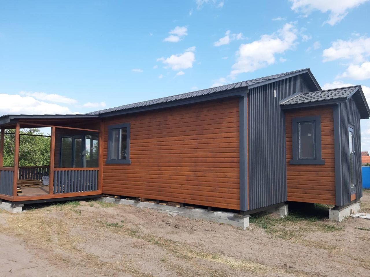 Каркасний будинок для дачі 8*10 з терасою
