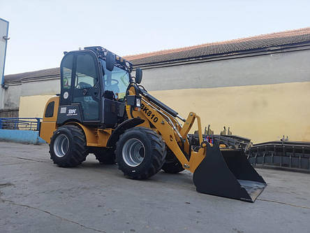 Фронтальний навантажувач з кабіною Berger Kraus BK810 двигун Perkins Євро 5, фото 1